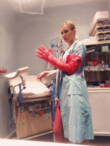 Klinikerin Cora Champaign - ab 23 Februar Leipzig 2