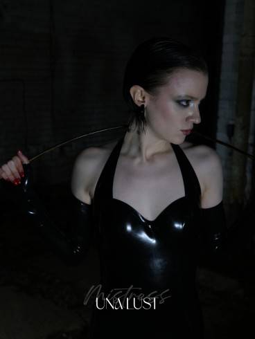 Mistress Una Lust - French Dominatrix 1