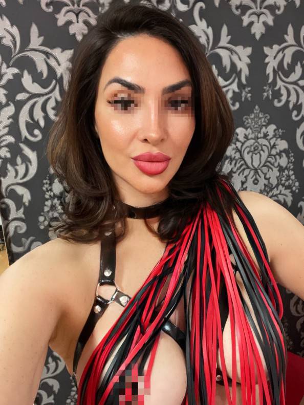 Mistress Dona- in Mannheim