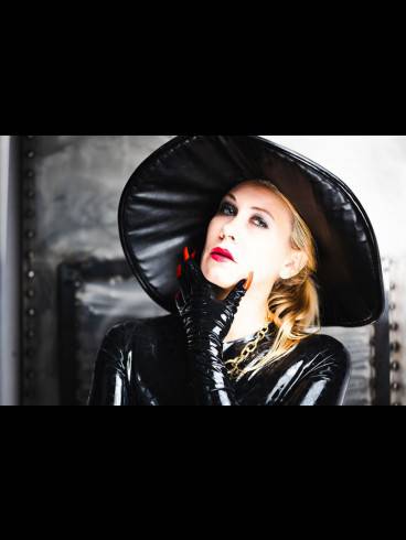 Lady Cora Champaign/Novem Viginti 12-17 Juno 3
