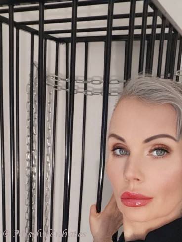 Mistress Helen Bates - Online Session & Real 5