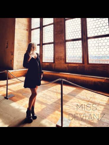 High Class BIZARRLADY Miss Devianz 7