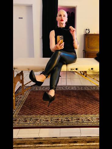 Hypnose Domina Mistress Helen Bates 16