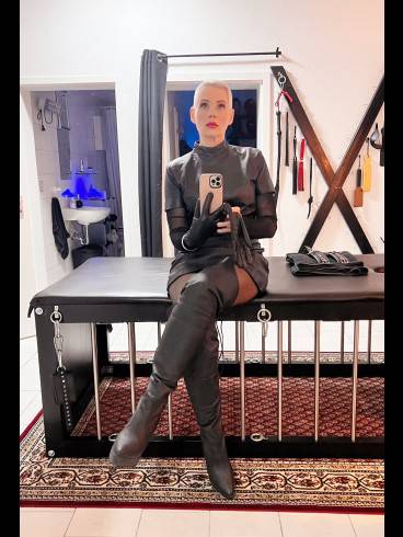 Hypnose Domina Mistress Helen Bates 5