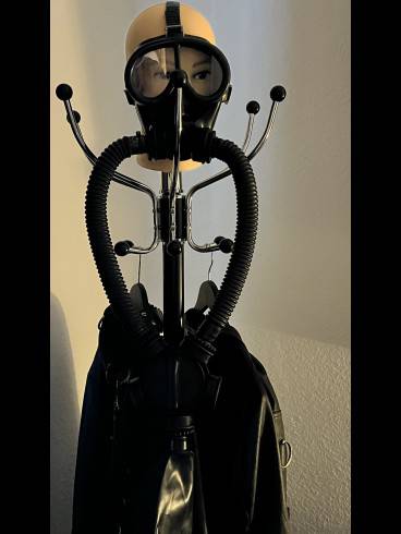 Domina Mistress Helen Bates 23