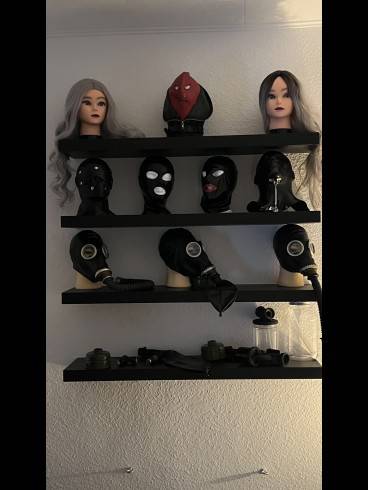 Domina Mistress Helen Bates 24