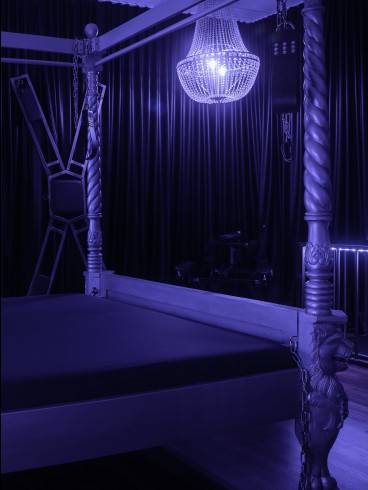 Atrium - Das größte Domina- & Bizarrstudio Berlin 3