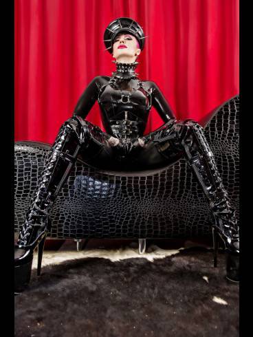 MISTRESS ANDROMEDA X - NOVEMBER STUDIO ELEGANCE 12