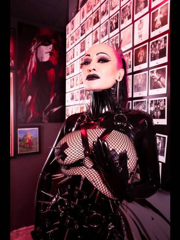 MISTRESS ANDROMEDA X - NOVEMBER STUDIO ELEGANCE 14