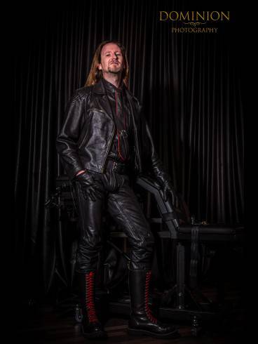 Master Samael im Studio ATRIUM - Leder & Dominanz 5