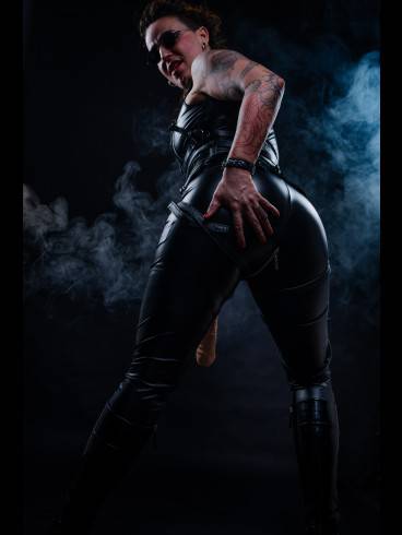 Mistress Stella 6