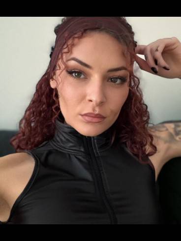 Lady Kalomira 6