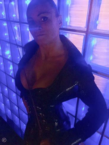 Domina Herrin Liane 66