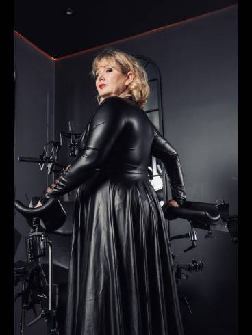 Lady Diamond 4