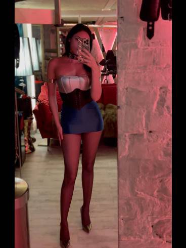 BRAZILIAN DOMINATRIX - MISS VIXEN NOIR 48