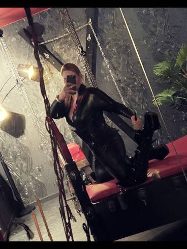 Mistress Mila Pain 5