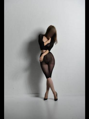 Fräulein Schmidt - Domina & Fetisch Escort 4