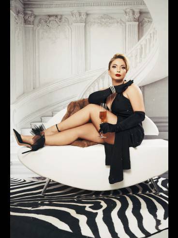 Bizarrlady Domina Camellia nur Haus Hotel 11