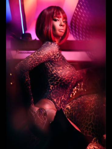 Lady Inaya- Black Domina der Extraklasse 1