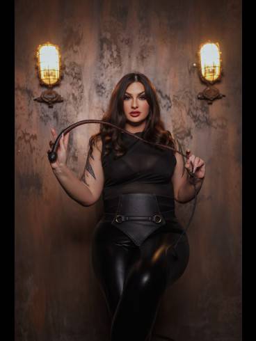 Domina Miya Amanda Nyx 3