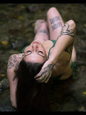 Lady Lucie White 20