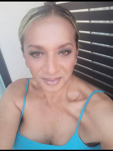 Hocherotische TS-Lady empfängt dich privat! 2