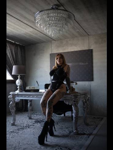 Mistress Hannah - Eleganz in einer Person! 1