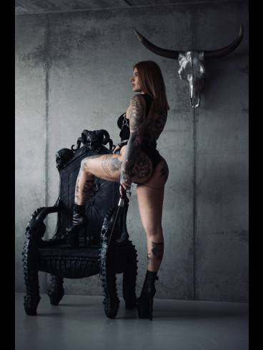 Mistress Hannah - Eleganz in einer Person! 6