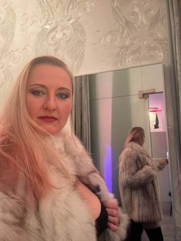 Madame Elysees 6