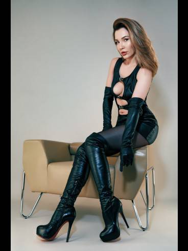 Miss Sonya- Berührbare Dominanz 2