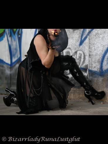 Runas Rollenspiele - erlebt die frivole Lustglut! 13