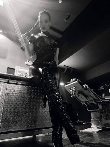 Samantha Fox-in NV 9