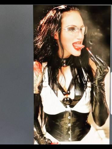 DOMINATRIX AMAZONE RACHEL STIEFELFRAU 4
