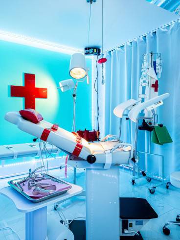 Golden Cage WhiteRoom 2