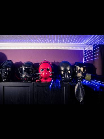 Golden Cage Black Room 2