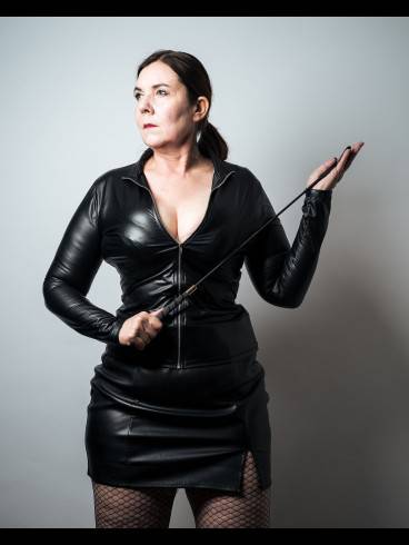 Gräfin Laura - Gefangen in meiner Präsenz 7