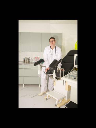 Domina Nurse Manu Magna 8