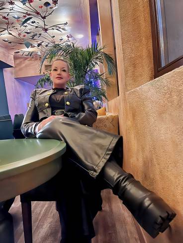 BDSM-Seminar IV - Klassische Erziehungsspiele 9