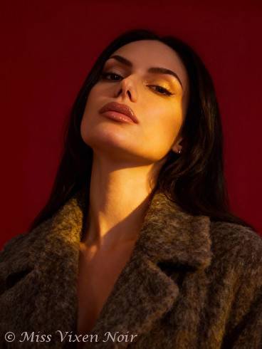 BRAZILIAN DOMINATRIX - MISS VIXEN NOIR 4