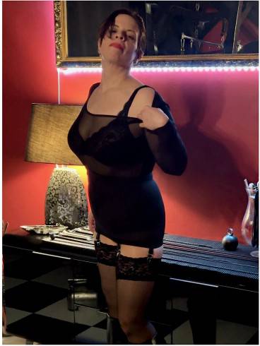 Mistress Skylla Jadore - Fetisch-Escort 1