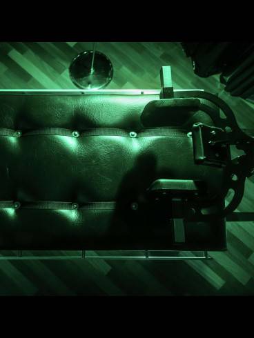 BLACKSTYLE Latex-Raum im Atrium 4