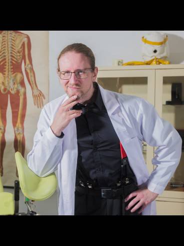 Dr. Samael lädt ein- erotische Patientinnen Visite 2