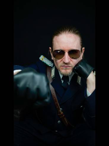 24h Gefängnis zu Neujahr - 1 Platz! 0h Sektdusche 2