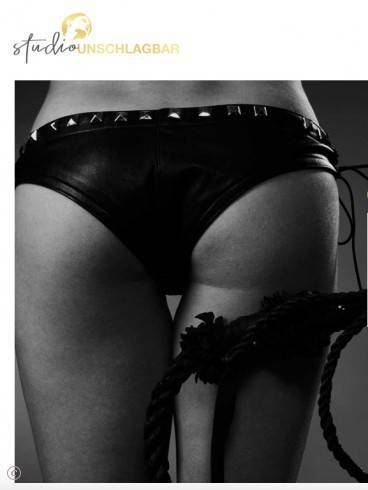 Studio Unschlagbar in München sucht Gastdominas 1