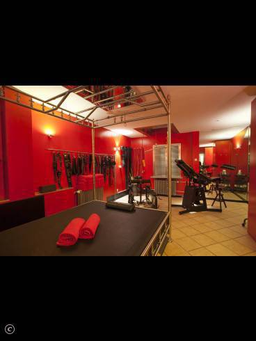 Studio Unschlagbar in München sucht Gastdominas 3