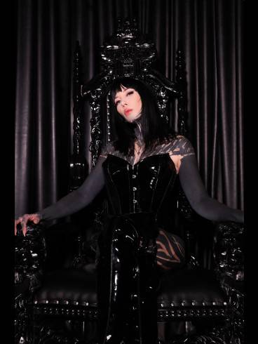 Black Empress im FemDom 6