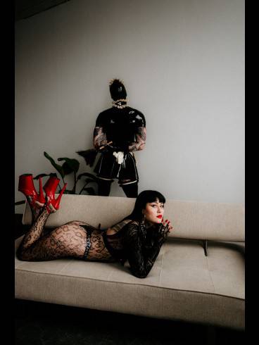 Miss Rosi Riot im FemDom 6