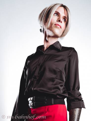 2 Ladies für 1 Preis im SM Bhf. 2