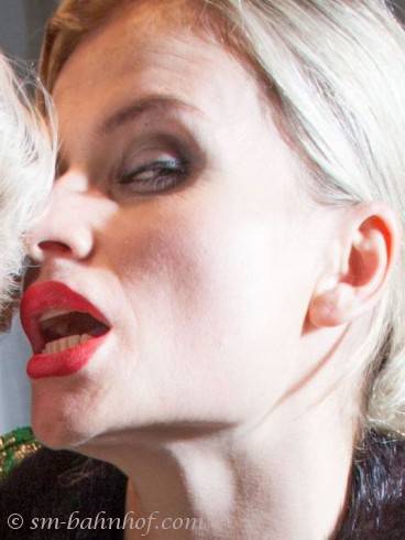 2 Ladies für 1 Preis im SM Bhf. 5