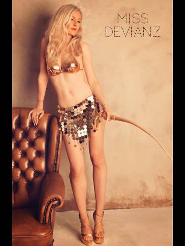 BIZARRLADY Miss Devianz 9